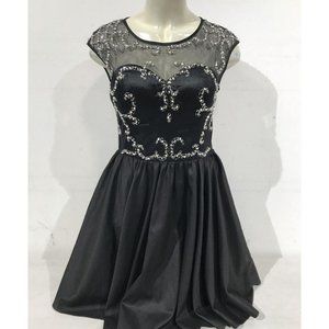 CHI CHI CAP SLEEVE JEWELED/BEADED OPEN BACK CHIFFON DRESS Size 10